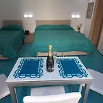 Palazzo Gargiulo Luxury & Гостьовий будинок Сорренто
