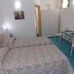 Palazzo Gargiulo Luxury & Гостьовий будинок Сорренто