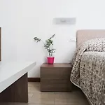 Palazzo Gargiulo Luxury & Гостьовий будинок Сорренто