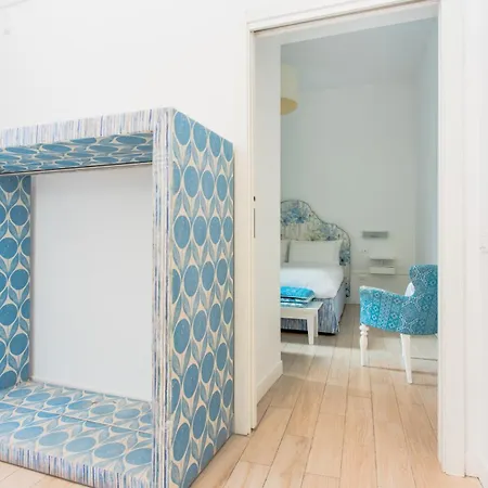 Konukevi Palazzo Gargiulo Luxury &