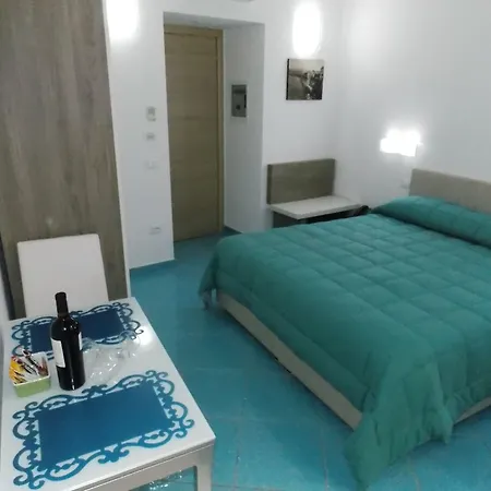 Palazzo Gargiulo Luxury & Konukevi 4*