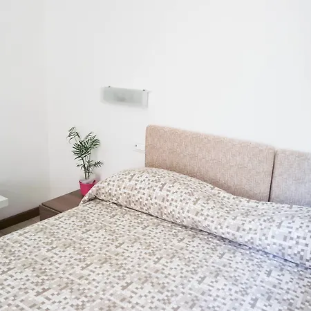 Konukevi Palazzo Gargiulo Luxury & 4*