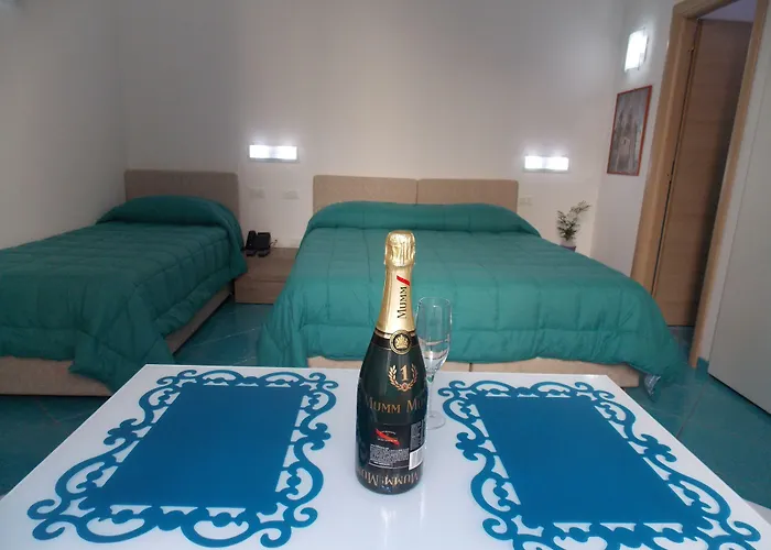 Palazzo Gargiulo Luxury & Гостевой дом Сорренто