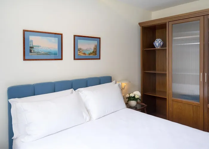 ゲストハウス Palazzo Gargiulo Luxury & 4*